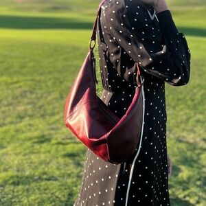 Burgundy wine leather hobo shoulder bag - like new